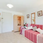아파트 Le Byblos-2 By Interhome